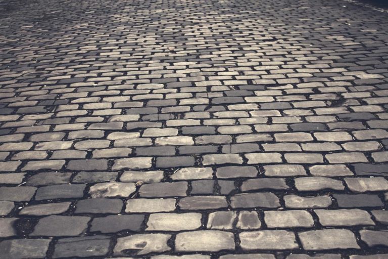 Kostka betonowa – pielęgnacja i czyszczenie